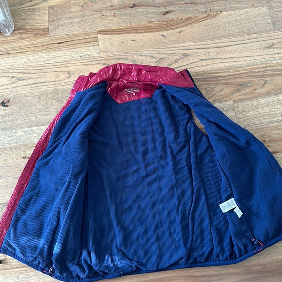 Vineyard Vines Performance Vest - Picture 5 of 6